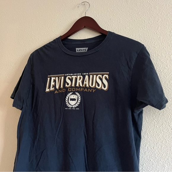Men’s Levi’s Navy Classic Brand Graphic T Shirt Size Medium Levi Strauss and Co - Picture 1 of 6